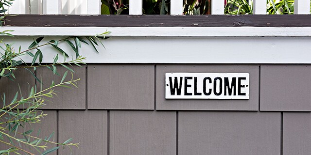 表札やウェルカムサインの取付